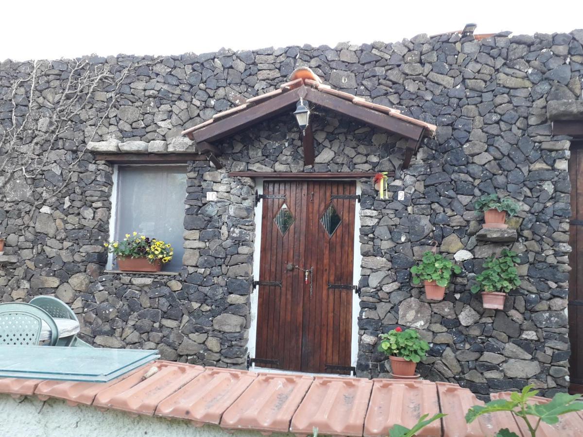B&B Domo De Pedra Tottubella Exterior foto